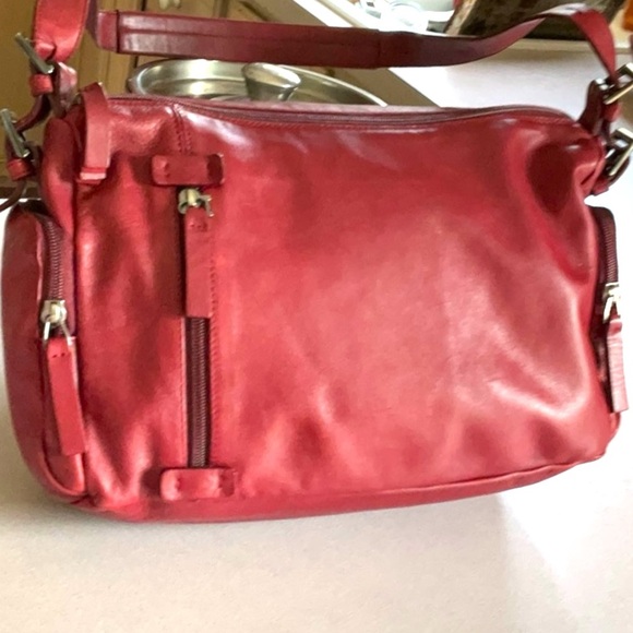 Nuovedive leather from Italy in pre owned condition. - Picture 1 of 8